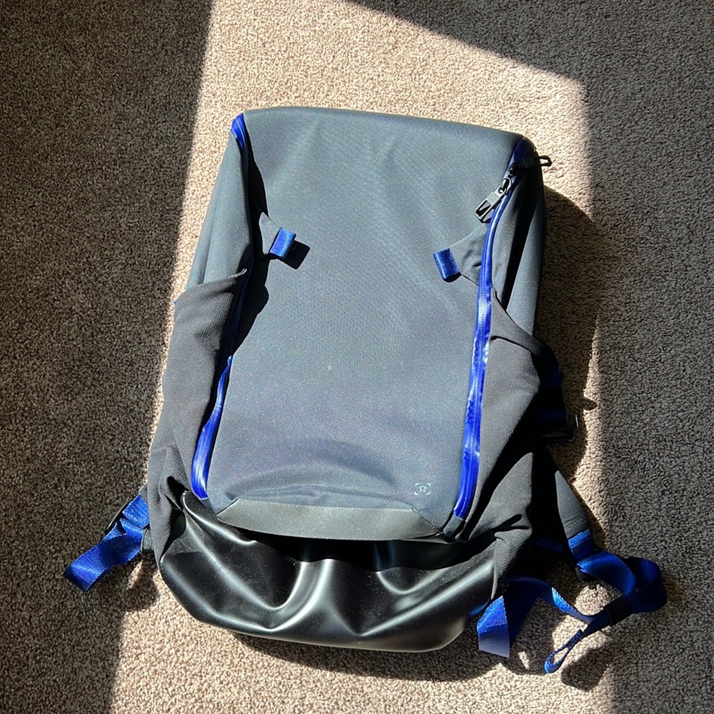 Lulu lemon back pack
